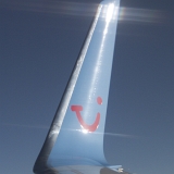 <div align="left"><font size="2"> Das Flugzeug von TUI brachte uns von Hamburg nach Palma. Von Flugplatz aus ging es gleich ins Hotel. Die Fahrt zum "El Cid" dauerte nur einige Minuten - denn das Hotel liegt nur wenige Kilometer vom Flughafen entfernt. Natürlich wußten wir das vorher, und wir hatten uns im Internet die Bewertungen dieses Hotel angesehen. Laut 90% der Bewerter sollte der Fluglärm nicht stören. Ja, sicher, tagsüber war der Lärm von Strand und Straße so laut, das man die landenden Flugzeuge (Flugrichtung Nord) nicht hörte.